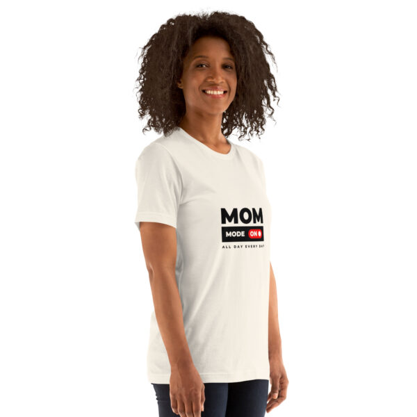 Funny & Relatable Everyday Mom T-Shirt by Tee&You - Image 3